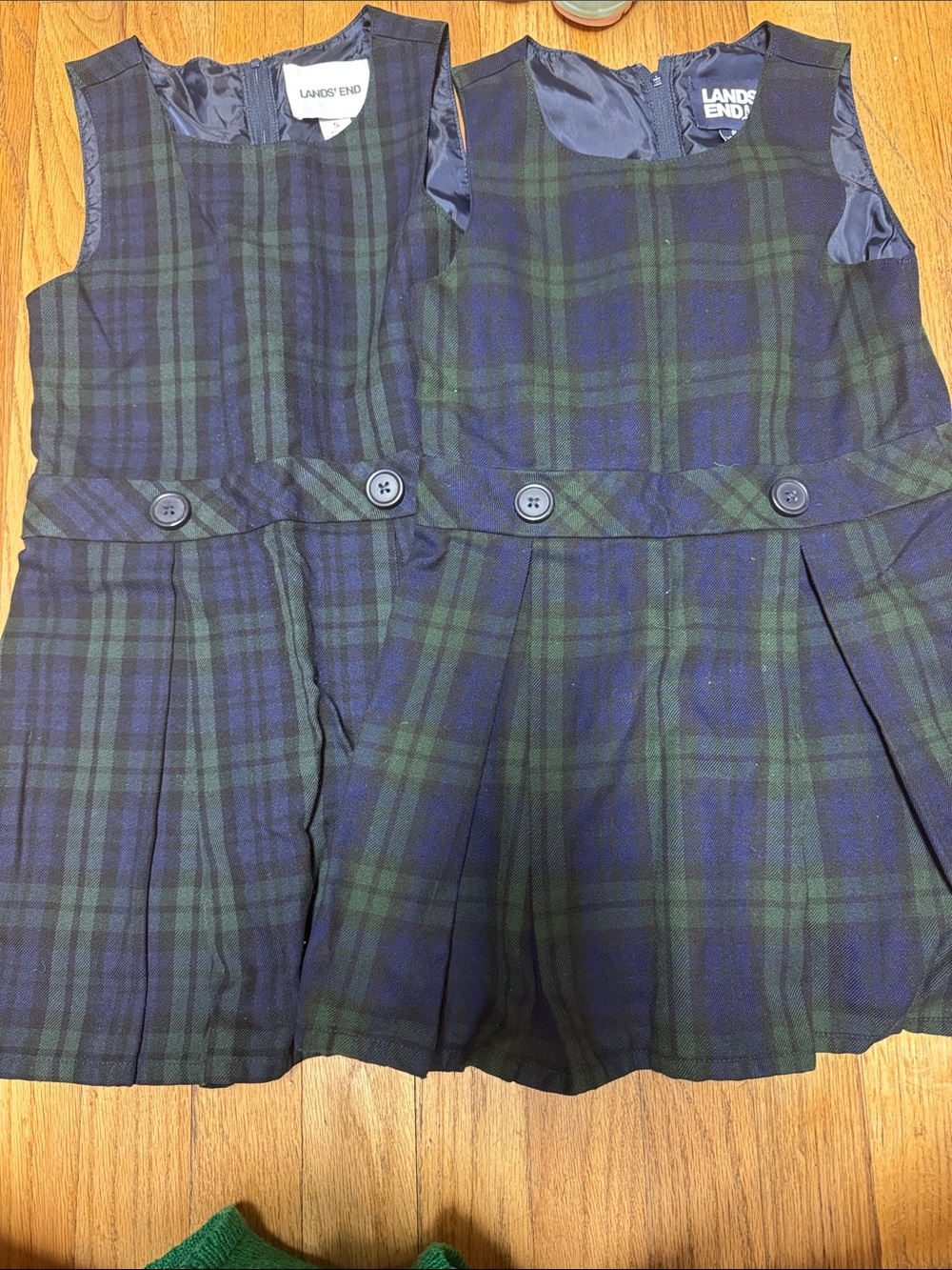 Lands' End Girls' Tartan Pleated Jumper in Navy & Green. Size 5 selling both